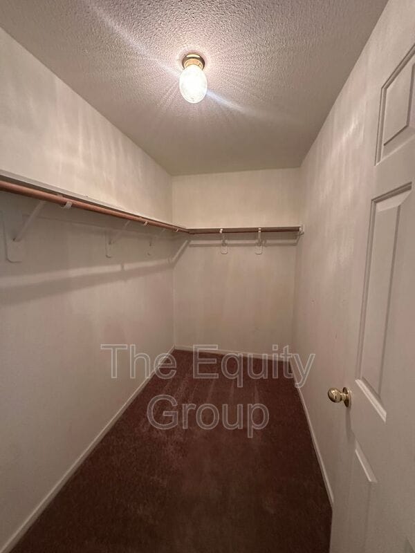 Building Photo - 2409 N Linda Vista St