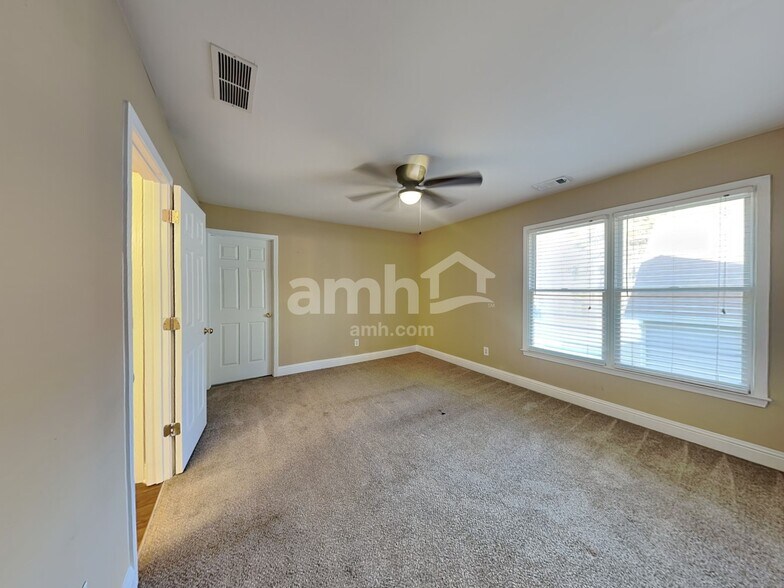 Building Photo - 1238 Wood Iris Ln