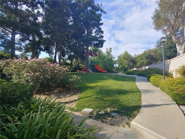 Building Photo - 1126 Rosewalk Way