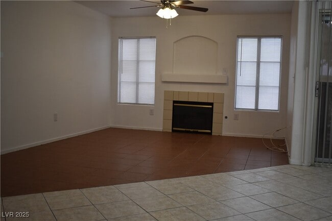 Building Photo - 4555 E Sahara Ave