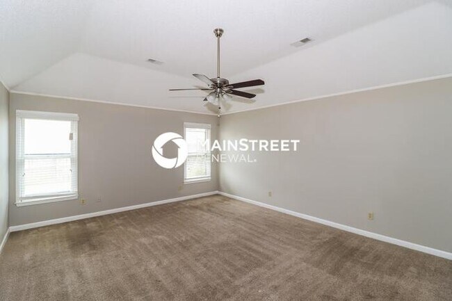 Building Photo - 4 Bedroom Pet-Friendly Home in Cordova, TN with Main Street Renewal
