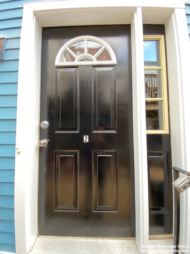 Building Photo - 241 West Third St. #2 South Boston