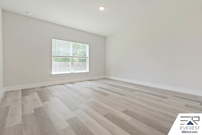 Building Photo - 17 Prestwick Ln