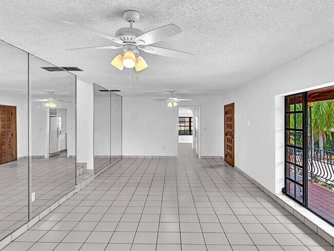 Building Photo - 8020 SW 19th St