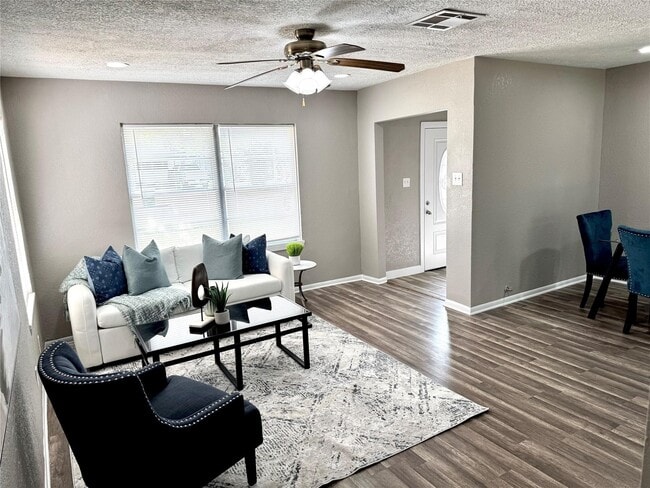 Building Photo - 903 Roper St