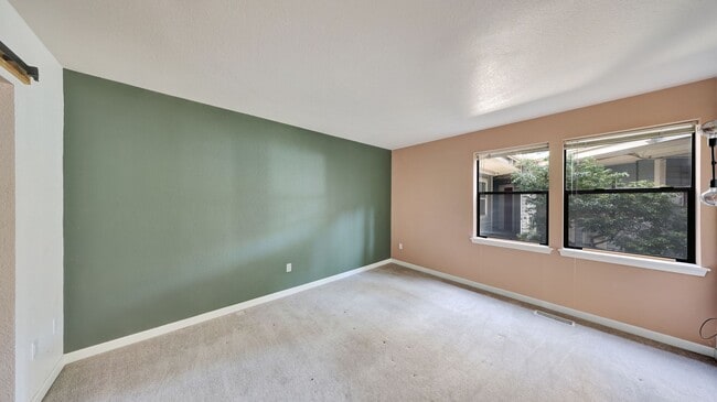 Building Photo - 2 Bed 2 Bath - Windjammer Park - Dog per Approval - NAS Whidbey