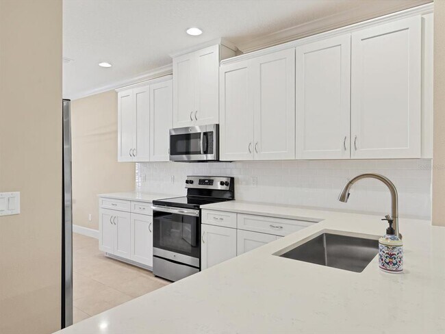 Building Photo - 13604 Messina Loop