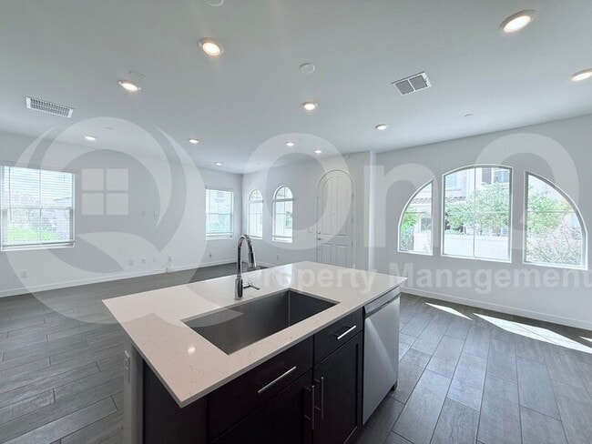 Building Photo - 4077 S Sabrina Dr