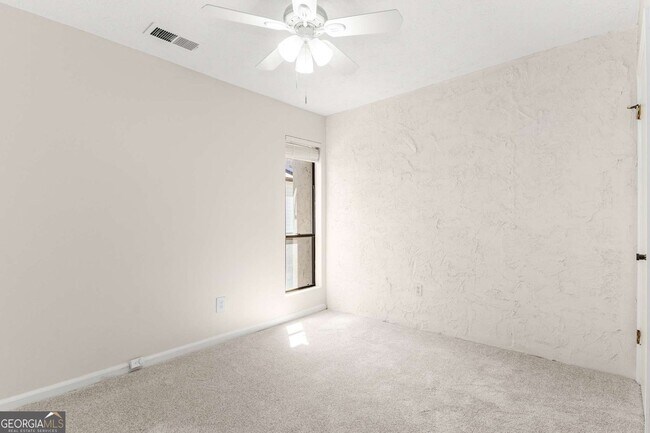 Building Photo - 510 E Ponce de Leon Ave