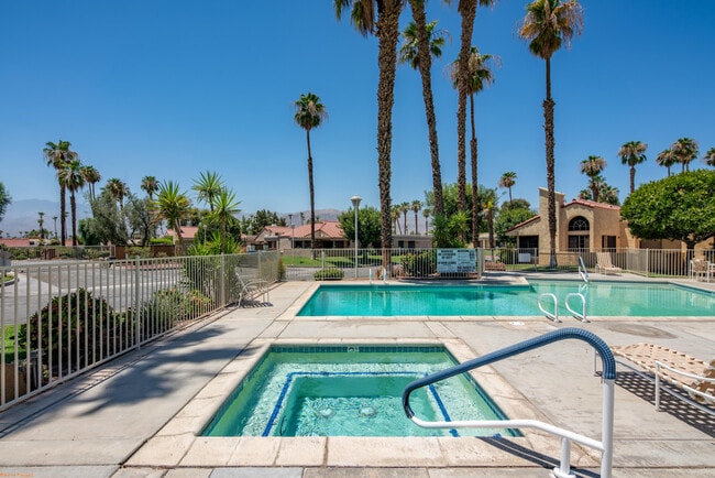 Building Photo - 41612 Aventine Ct