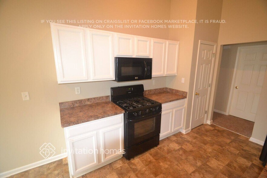 Building Photo - 304 Spring Moor Ln