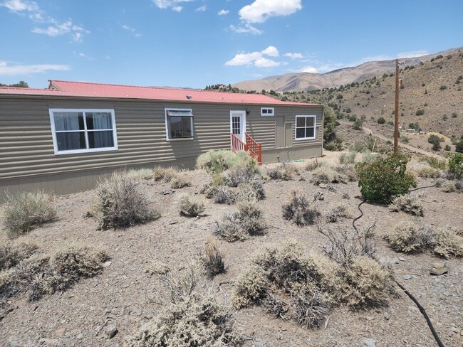 Building Photo - Large manufactured home in Topaz Ranch Estates