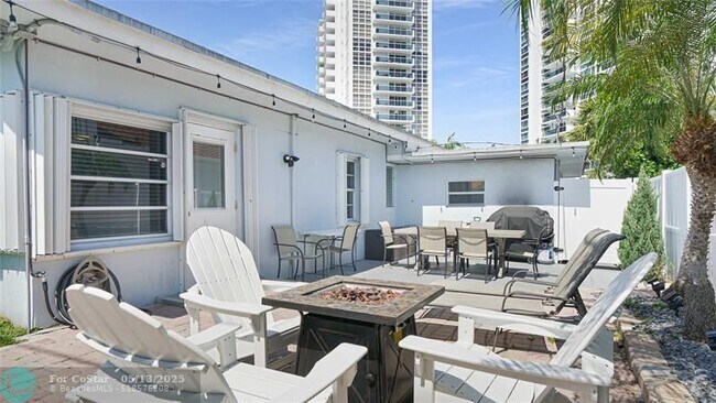 Building Photo - 2716 N Ocean Blvd
