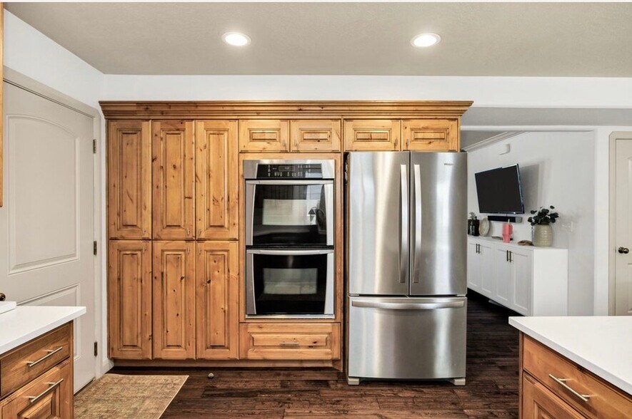 Building Photo - 3205 S 1500 W