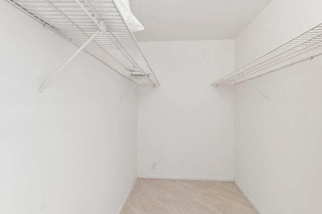Building Photo - 3580 S Ocean Blvd