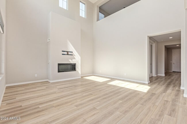 Building Photo - 25584 S 230th St