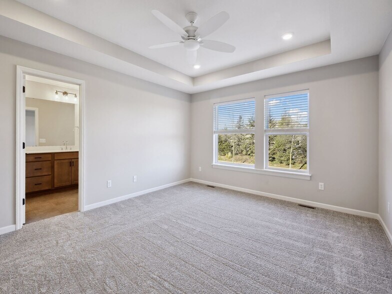 Building Photo - 2434 N Blossom Cir