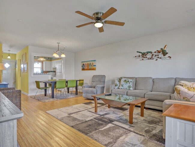 Building Photo - 2186 Jimmy Buffett Mem Hwy