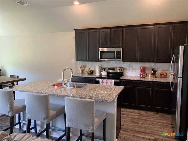 Building Photo - 1311 Kiskadee Branch Dr