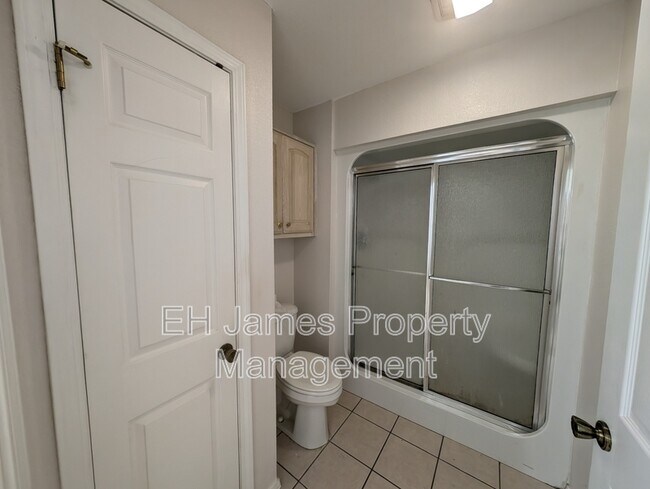 Building Photo - 6947 E 46th Pl