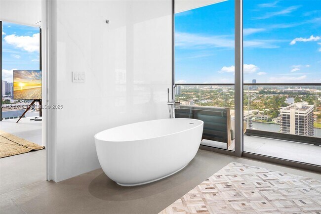 Building Photo - 2000 S Ocean Dr