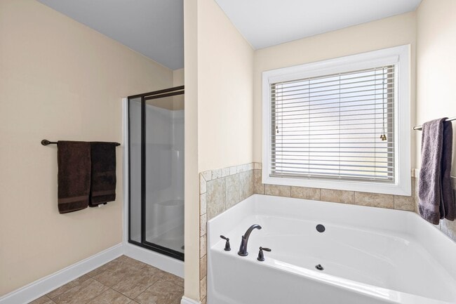 Building Photo - 3BR Craftsman Ranch with Bonus Room on Pye Lake! Available Furnished or Unfurnished