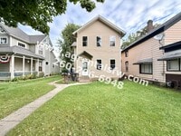 Building Photo - 310 W Dewald St