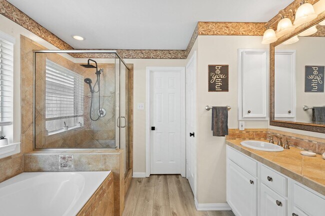 Building Photo - 14526 Chestnut Falls Dr