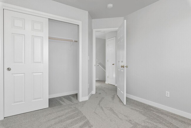 Building Photo - Welcome to Star! Great location 3 bed 2.5 Bath