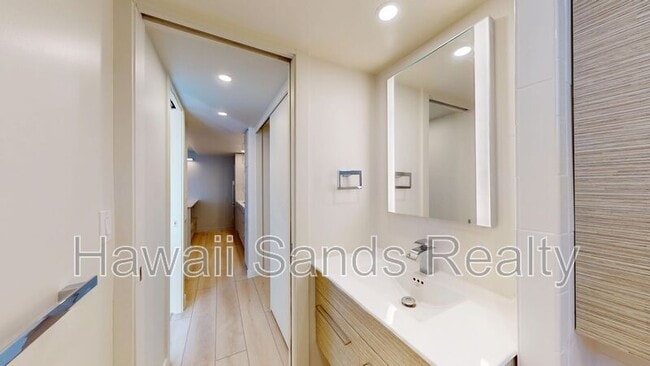 Building Photo - 1129 Rycroft St
