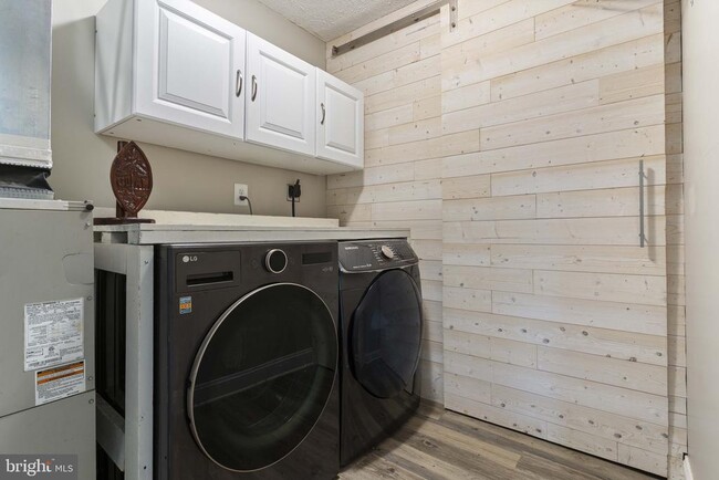 Building Photo - 12418 Red Rock Ct