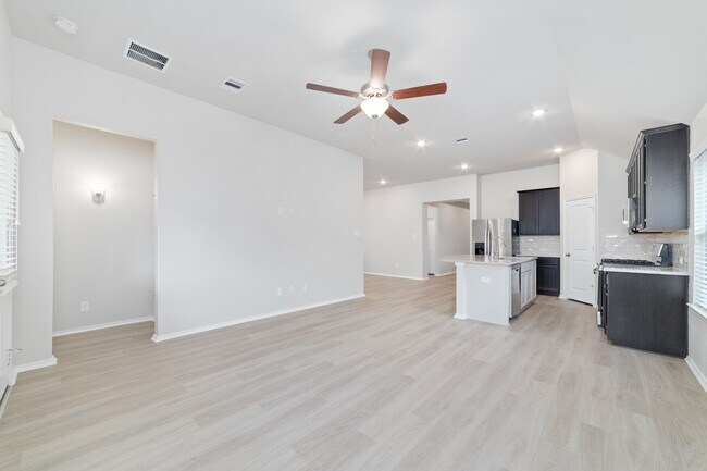 Building Photo - 20231 Moonlight Falls Ct