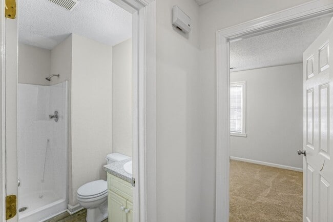 Building Photo - 3418 Pear Tree Court Unit B