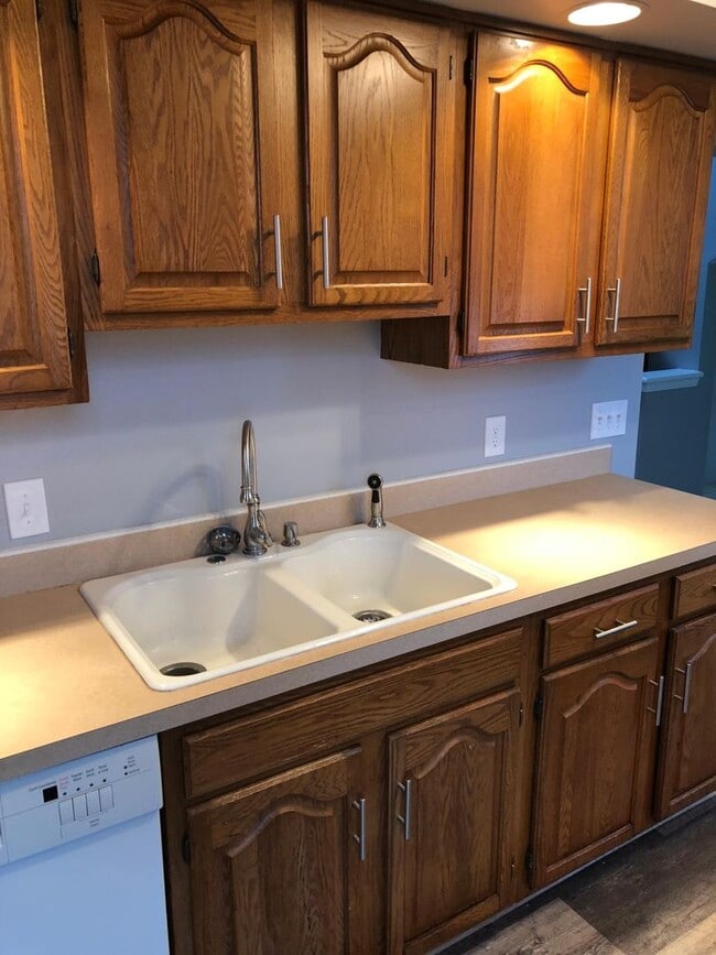 Building Photo - 3 bedroom 2 bath Home in Alburtis