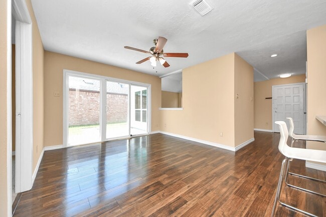 Building Photo - 13127 Stancliff Oaks St