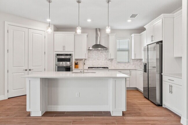 Building Photo - 10373 SW Green Turtle Ln
