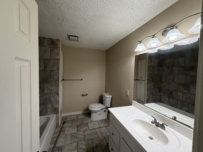 Building Photo - 4016 32nd St