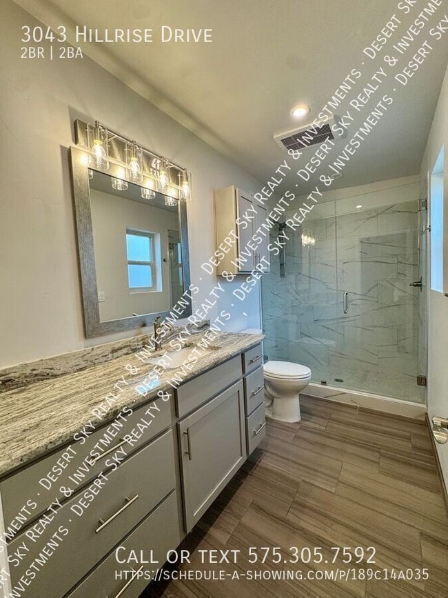 Building Photo - 3043 Hillrise Dr