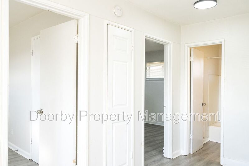 Building Photo - 45 Scruggs St