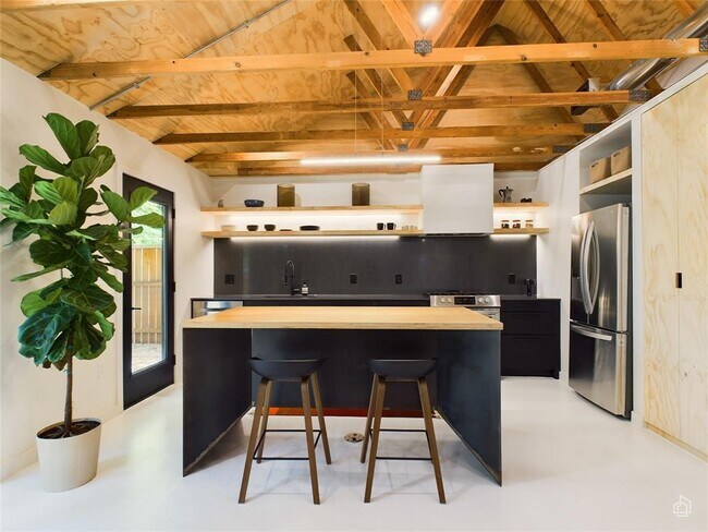 Primary Photo - 6007 Leisure Run Rd