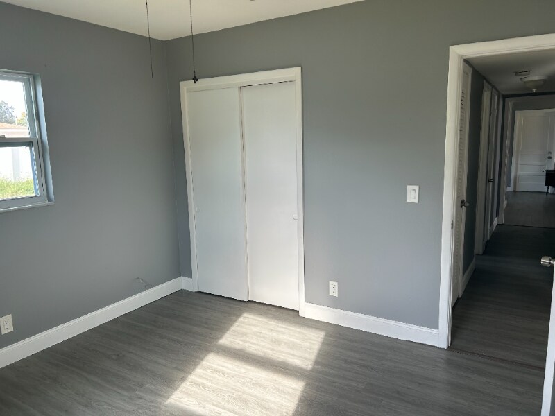 Building Photo - 7197 Quincy Ln