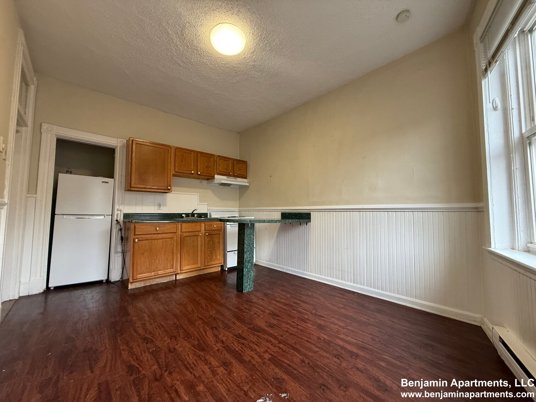 Building Photo - 883 Huntington Ave