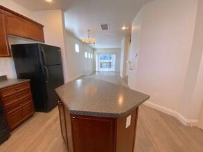 Building Photo - Luxury Townhouse 2 Master Suites - North M...