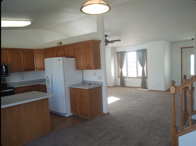 Building Photo - 3029 Stonewall Dr