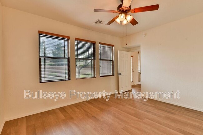 Building Photo - 5450 E McLellan Rd