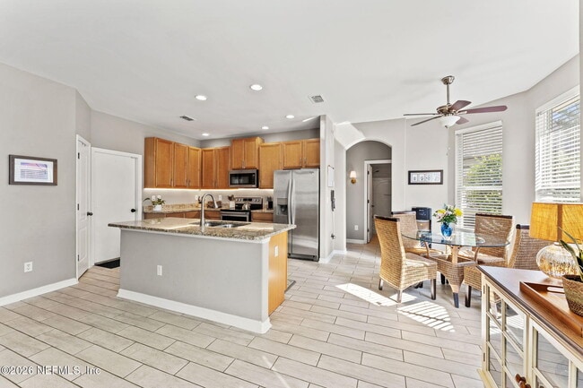 Building Photo - 563 Longmill Ln