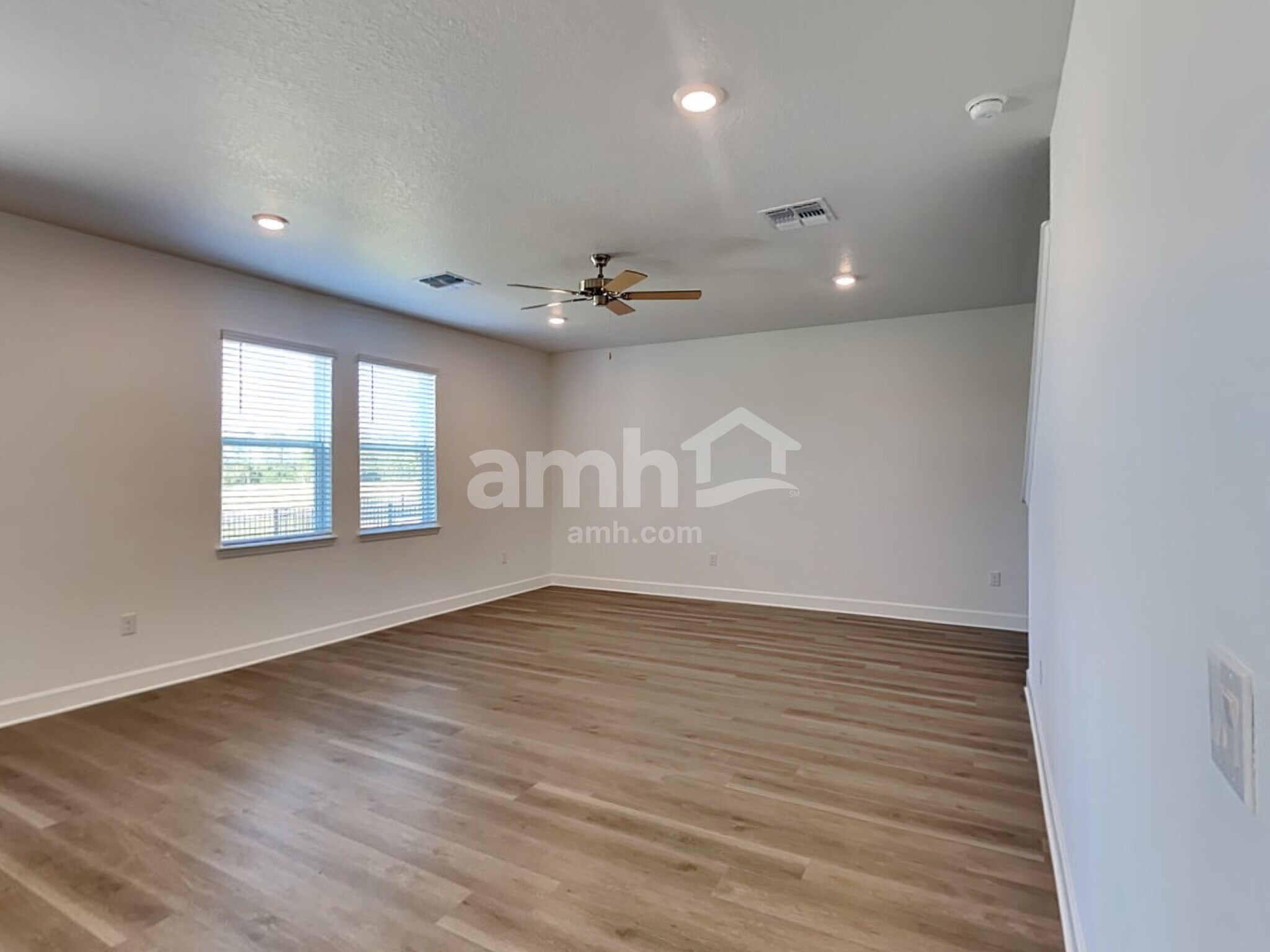 Building Photo - 37778 Dusty Saddle Ln