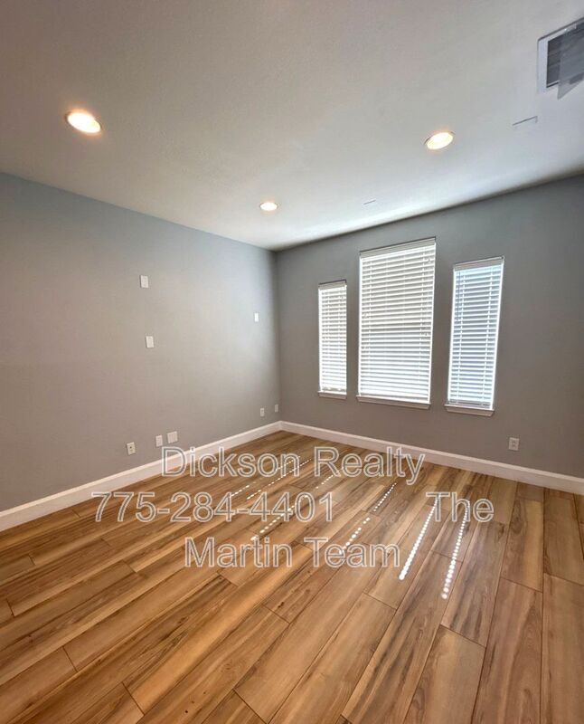 Building Photo - 2065 Long Hollow Dr