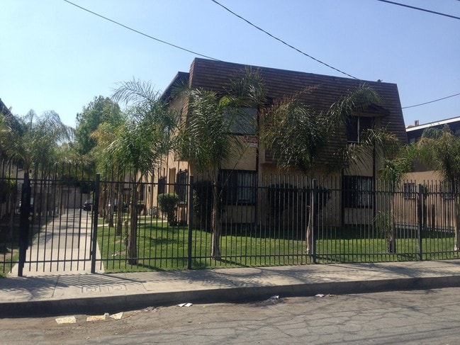 Building Photo - 1406 Sepulveda Ave