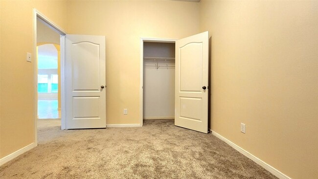 Building Photo - 3011 Sunchase Ct